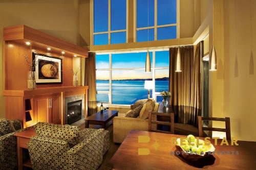 The Beach Club Resort — Bellstar Hotels & Resorts in Parksville, Canada