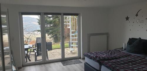 Ferienwohnung Quednau in กราเฟเนา