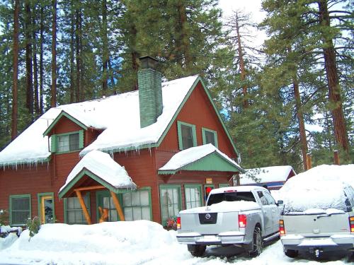 Golden Bear Cottages Hotel Big Bear Lake Ca Deals Photos