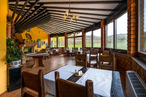 Stupnicki Dvori Winery Hotel in Brodski Stupnik