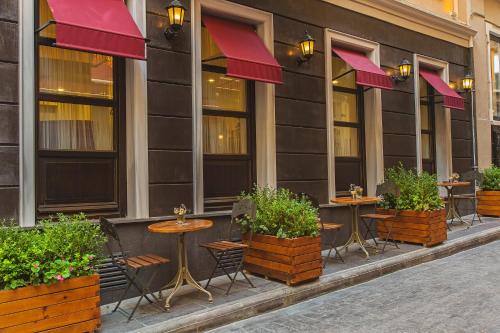 Meroddi Bagdatliyan Hotel - image 14