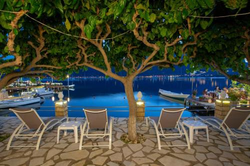 Garden, Kerasoula Apartments in Lefkada