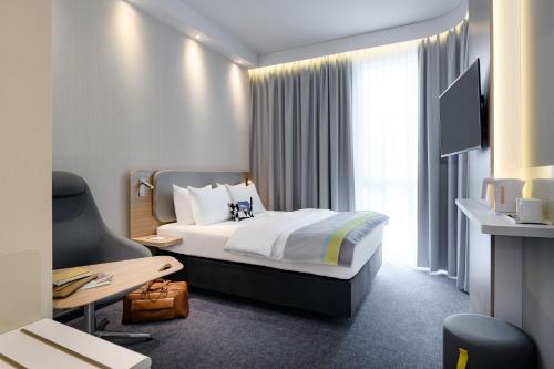Holiday Inn Express - Regensburg an IHG Hotel - main image