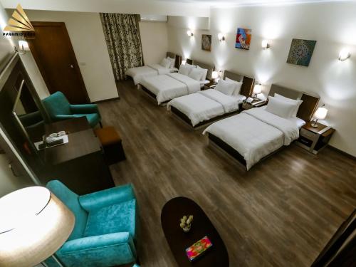 room detail thumbnail 0