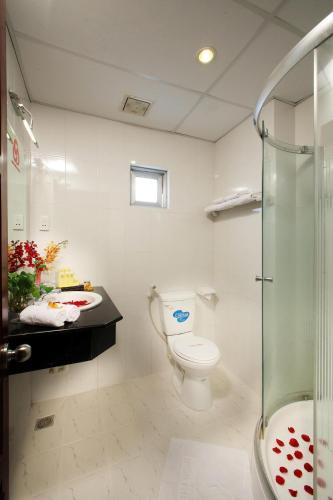Suite, park view