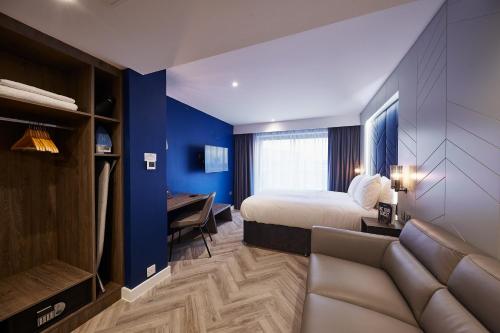 Roomzzz York City - image 8