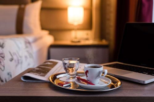 Flowers Hotel - image 5