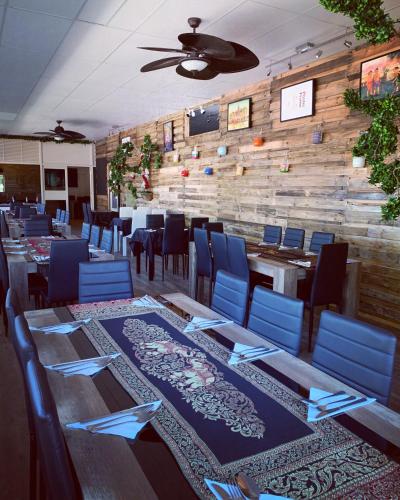 ห้องอาหาร, Tropical City Motor Inn in เอียร์