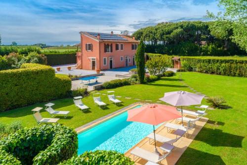 Villa Rossa Large Private Pool WiFi gîte à louer Migliarino