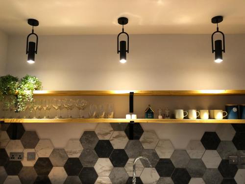 Chapel Penthouse - image 11