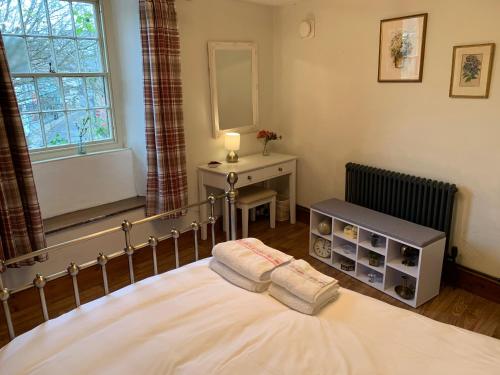 Charming Devon Cottage near Quay-Rain Shower, Restaurants & Free Parking in Kingsbridge