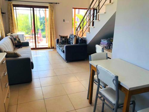 SEA & SKY Bungalows Escape Beach Guest Rooms, Kyrenia (foto 8)
