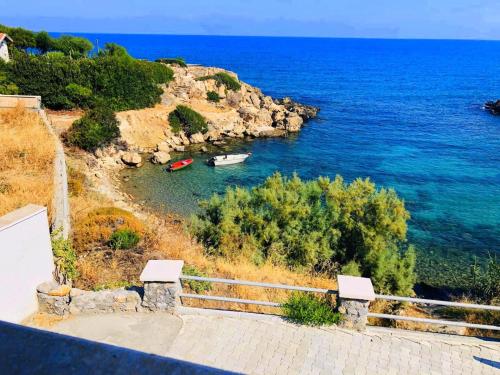 SEA & SKY Bungalows Escape Beach Guest Rooms, Kyrenia (foto 9)