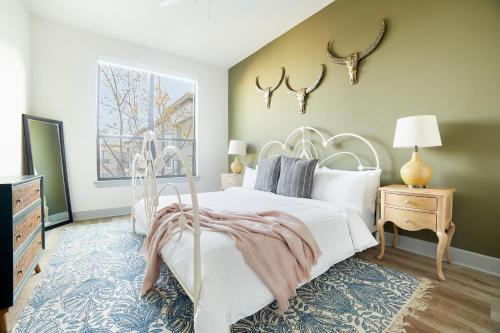 Sonder at Reverchon Park - image 5