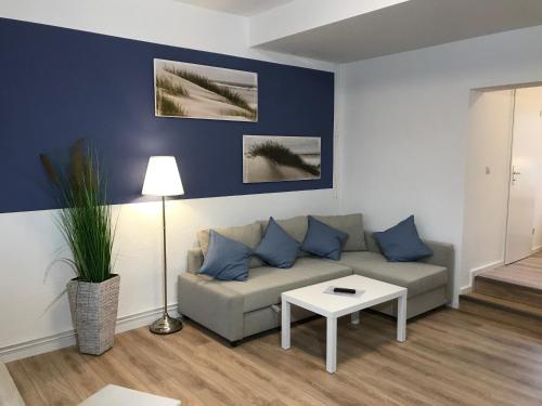 Ferienwohnungen Springer in Schonefeld OT Großziethen div Apartments fur bis zu 6 Personen 4.9km von Hans-Christian-Andersen-Weg entfernt