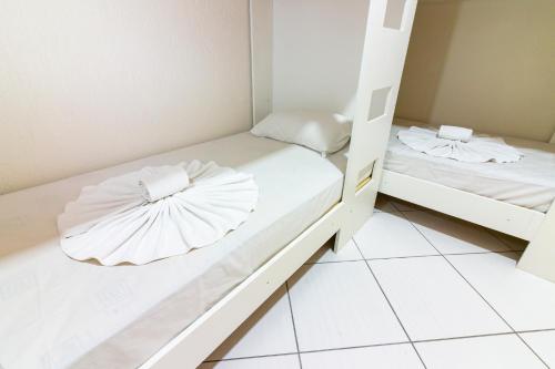 1 twin bed