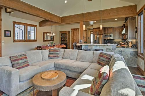 Mountainside Home with Hot Tub, Steps to Ski Shuttle!