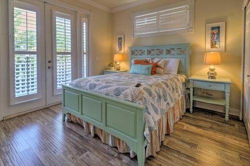 Holmes Beach Family Home with Private Pool and 3 Decks! - image 9