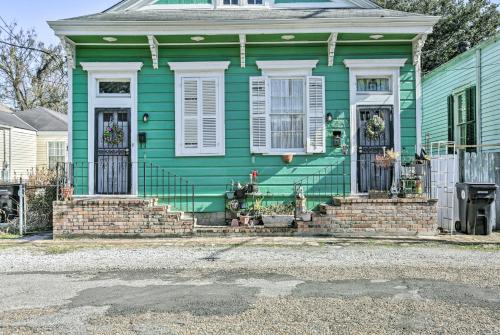 NOLA House in Irish Channel - Walk to Magazine St!