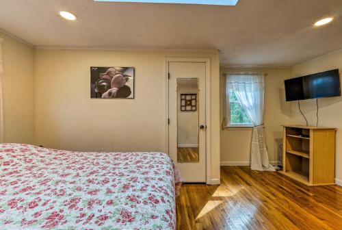 Charming Mashpee Home with Pool Patio and Game Room! - image 6