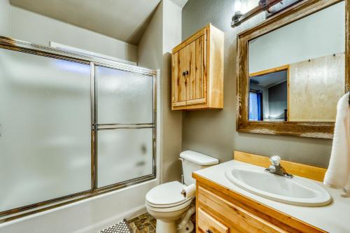 McCall Cottage Cabin - image 5