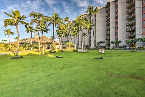 Lahaina Resort Condo with Ocean Views - Walk to Beach - image 5