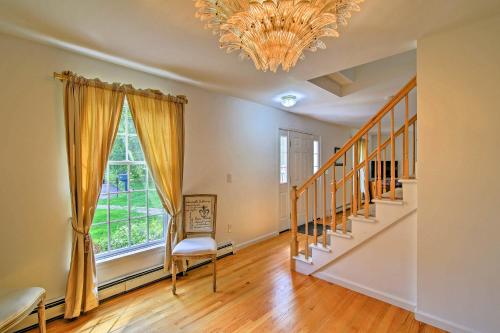 Private Guest House in Dtwn Lenox, Walk to Dining!