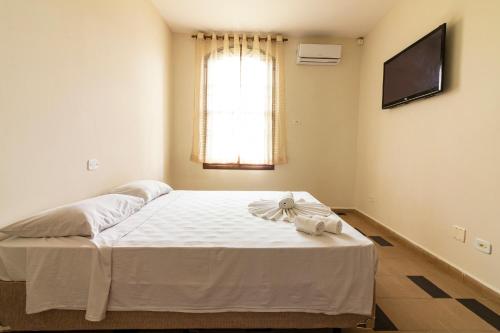 Standard Double Room image 4