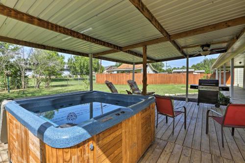 Charming Lake Retreat with Patio and Boat Parking! - image 40