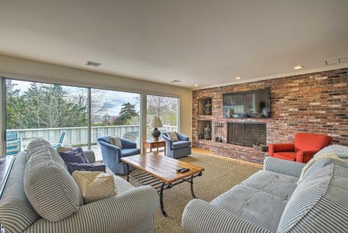 Hyannis Port Home with BBQ and Views Half Mi to Beach in Hyannis Port, USA