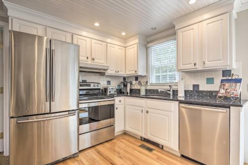 Cape Cod House with Deck and Grill - 2 Miles to Beach! - image 4