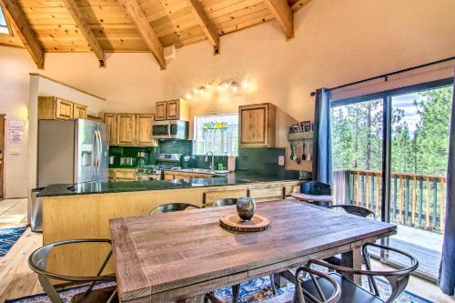 ZEN FOREST MOUNTAIN RETREAT Tahoe Home with Hot Tub - image 8