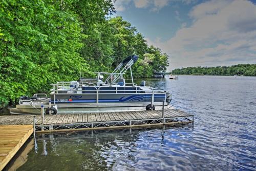 Newly Constructed Red Cedar Lake Narrow Lodge! - image 5
