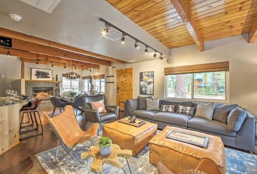 Modern Mtn Home with Hot Tub 1Mi to Big Bear Resort - image 4