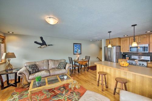 Lake Pend Oreille Condo with Porch and Mountain View!