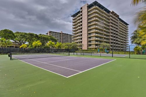 Kaanapali Beach Resort Condo with Lanai and Ocean Views! - image 12