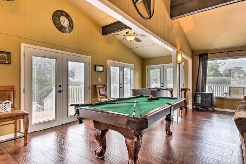 Canyon Lake Getaway with Game Room Less Than 1Mi to Boat Ramp! - image 4