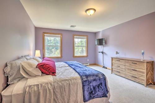 Onset Home 3-Min Walk to Beach on Buzzards Bay! - image 10