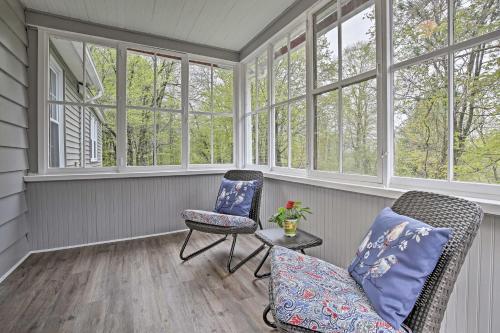 Beautiful Lenox Home, 3 Mi to Shakespeare and Co! in เลอโนซ์ (MA)