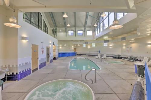 Homey Condo with Amenities about 11 Mi to Ski Keystone! - image 2