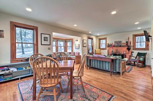 Cozy Monterey Home with Porch Walk to Lake Garfield