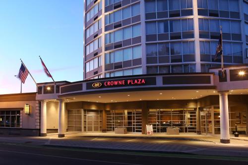 Crowne Plaza Syracuse