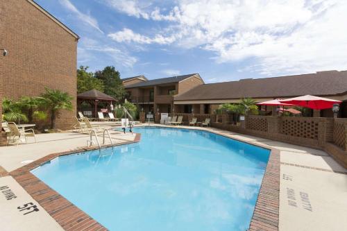 Ramada by Wyndham Raleigh in Raleigh, USA
