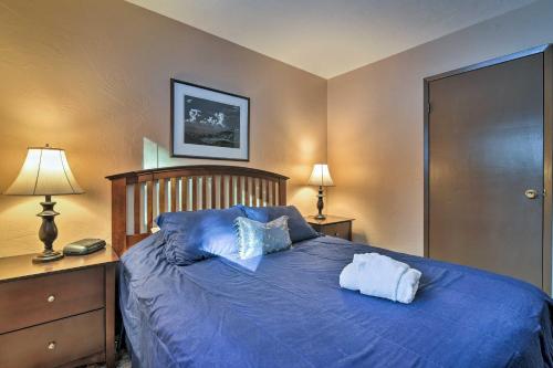 3BR+Loft S. Lake Tahoe Cabin w/ Deck & Gas Grill! - image 11