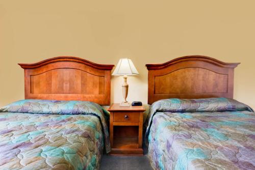 Super 8 by Wyndham Klamath Falls - image 8