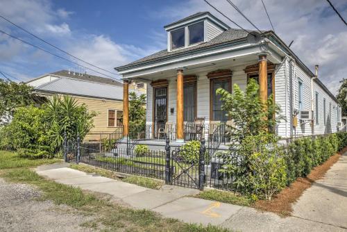 Classic New Orleans Home Near River, Zoo and Tram!