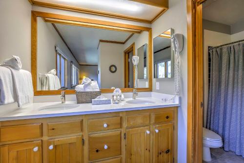 Beautiful Keystone Condo with Lake and Ski Slope Views - image 8