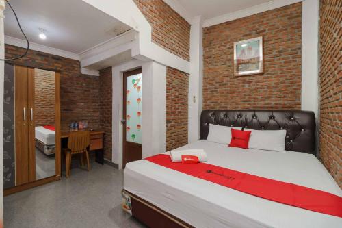 RedDoorz Syariah near Jalan Asahan Pematang Siantar - Raya