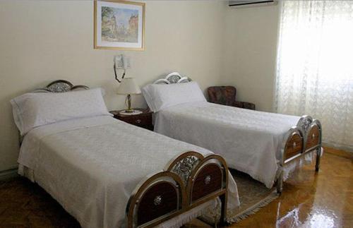 Hostal Delfina - image 4