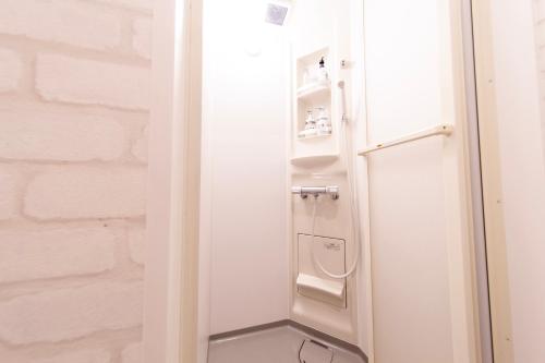 お宿 ゴリラダブルまたはツインルーム　共用バスルーム